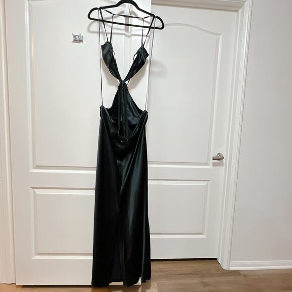 Retrofête Selma Black Satin XL V-Neck Sleeveless Gown - Picture 6 of 10